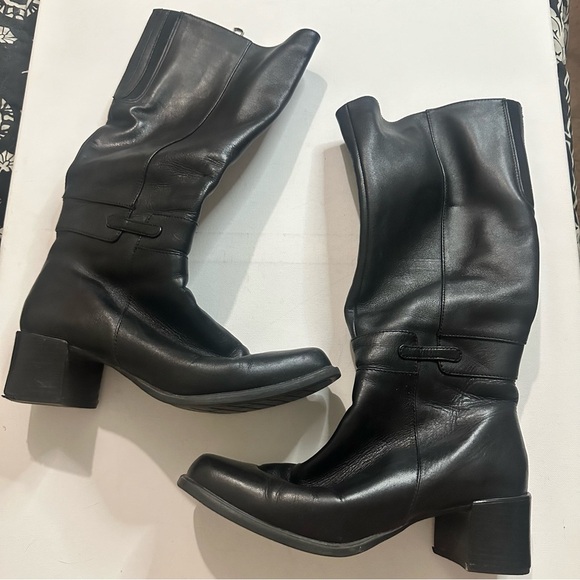 Naturalizer Women’s Black Heeled Zip-Up Leather Boots Fall Academia Size 8.5 M - Picture 5 of 14